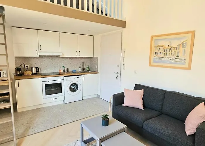 Le Virenque Apartment *