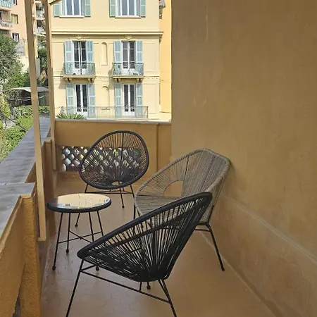 Le Virenque Apartment *